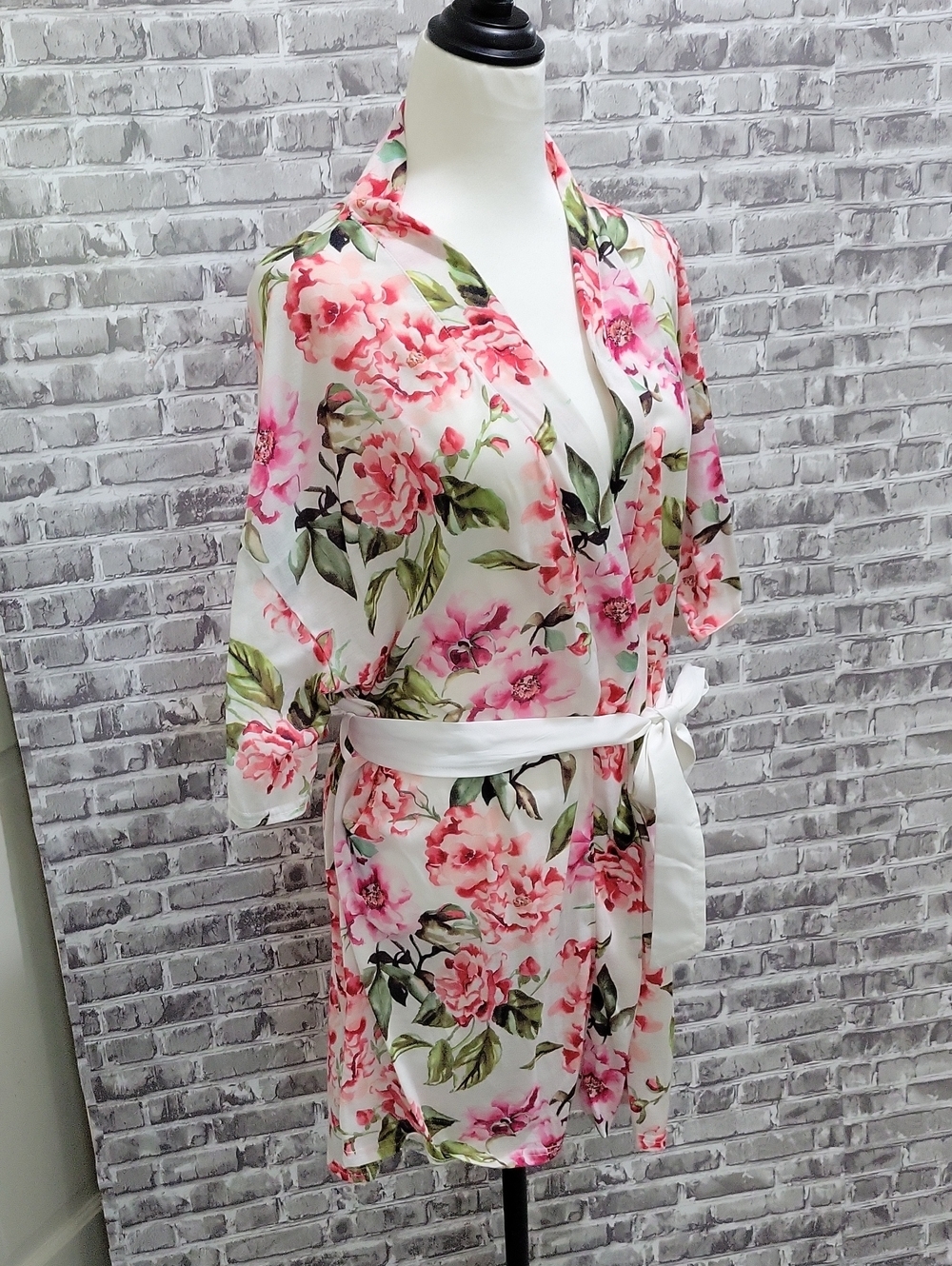 Show Me Your MuMu Pink Floral Kimono Robe with White Belt Womens OS